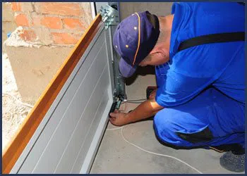 Neighborhood Garage Door Dallas, TX 469-614-2076 - cont-door-instiallation-t-22-gr-23m